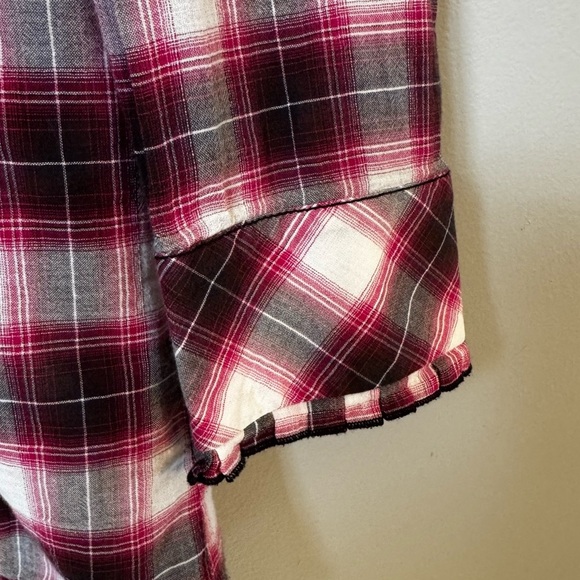 Guess Western Plaid Y2K Style Sheer Button Down Ruffled Blouse Red Black Sz XS - Picture 5 of 5